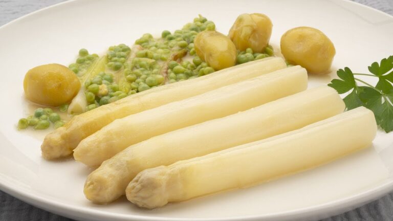 Deliciosas recetas saludables con esp&aacute;rragos frescos de primavera