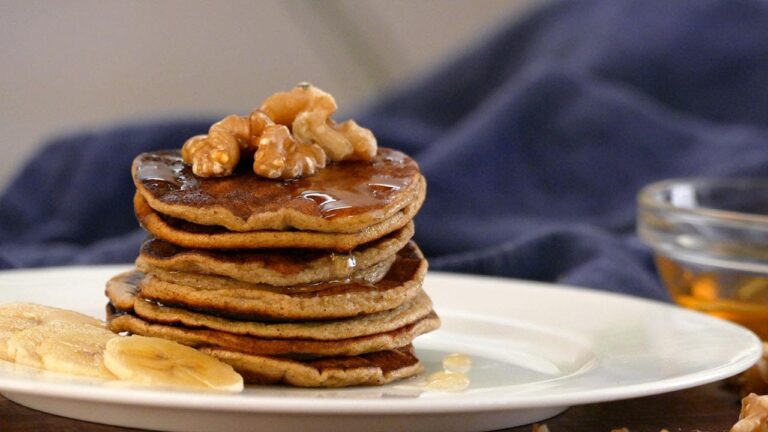 Deliciosas tortitas de pl&aacute;tano para un desayuno perfecto