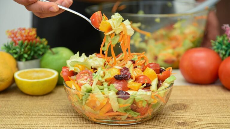 Personaliza tus ensaladas frescas con recetas f&aacute;ciles