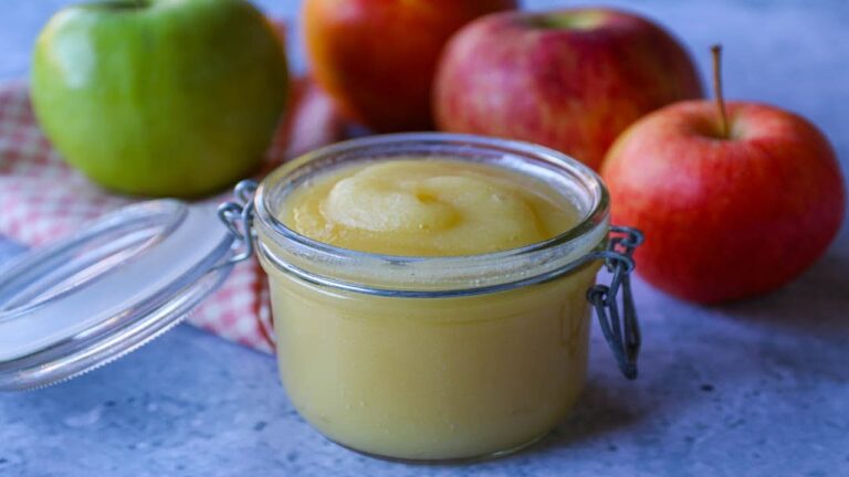 Despierta tus sentidos con un nutritivo bol de frutas para el desayuno